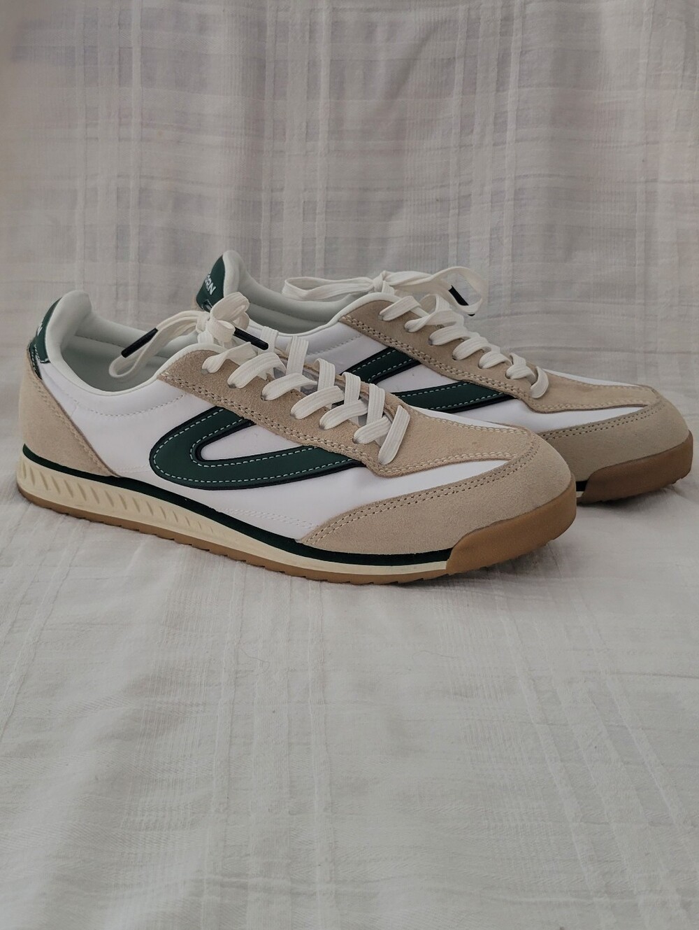 Tretorn Rawlins Sneakers in White, Beige & Dark Green